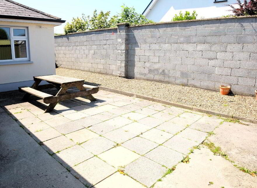 Cosmona, Loughrea, H62YF20