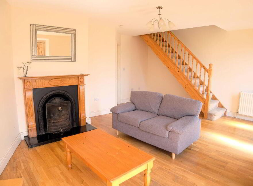 5 An Srúthan, Cross Street, Loughrea, H62PK65