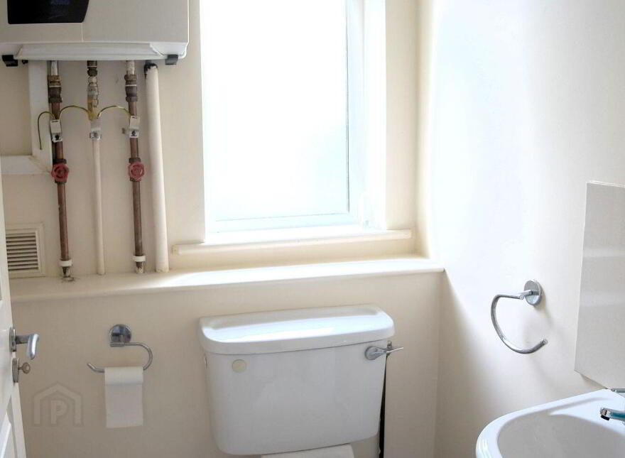 5 An Srúthan, Cross Street, Loughrea, H62PK65
