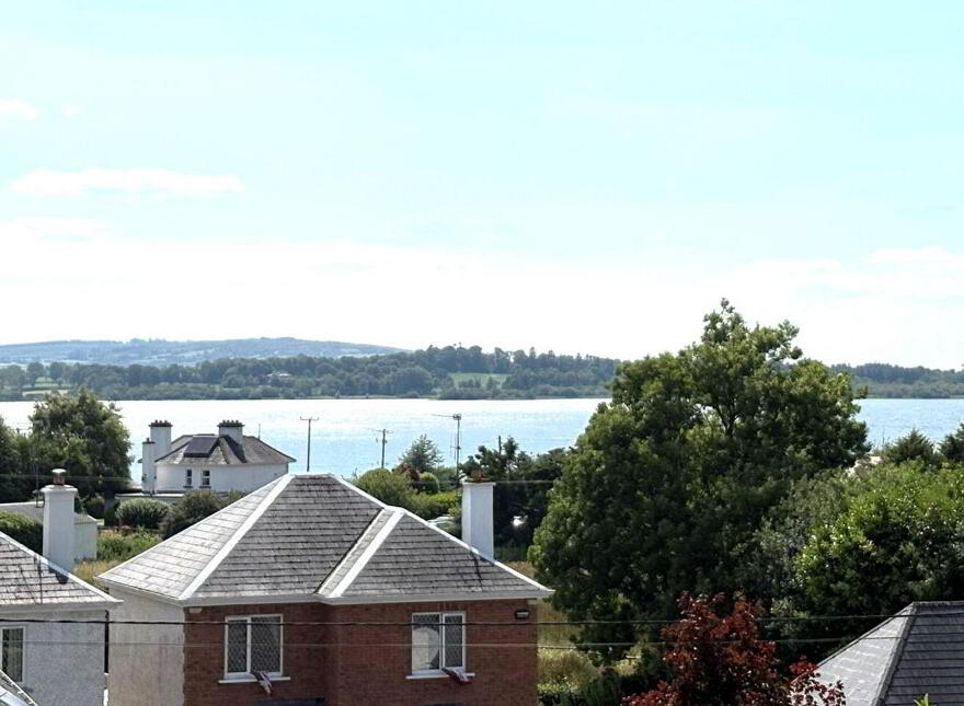 5 An Srúthan, Cross Street, Loughrea, H62PK65