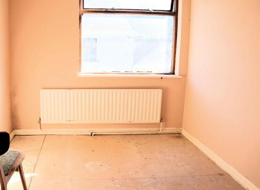Cross Street, Loughrea, H62NN66