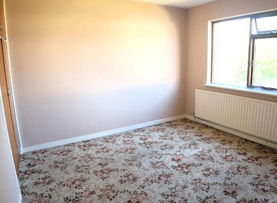 Cross Street, Loughrea, H62NN66