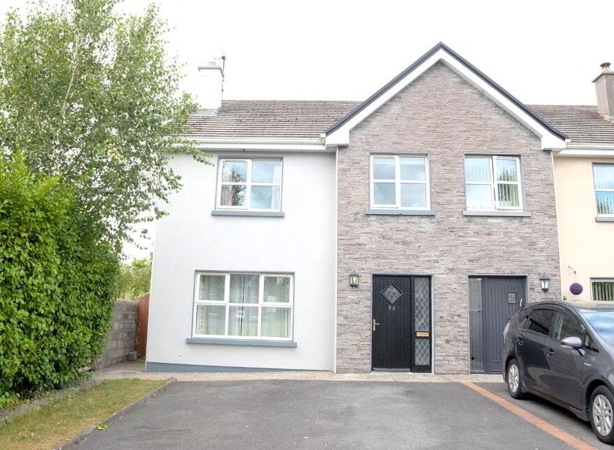 52 Danesfort Court, Loughrea, H62NW42 photo