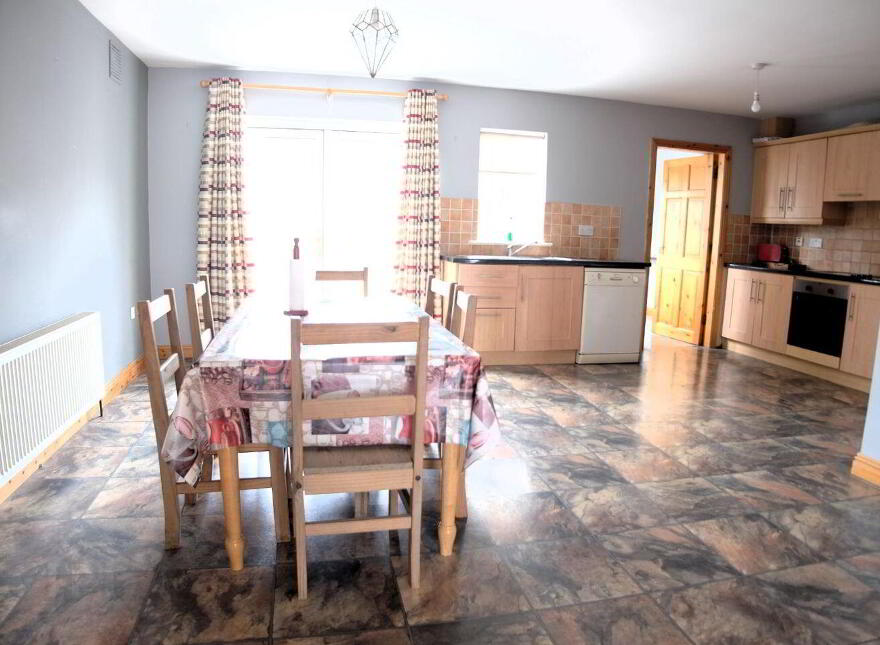 52 Danesfort Court, Loughrea, H62NW42