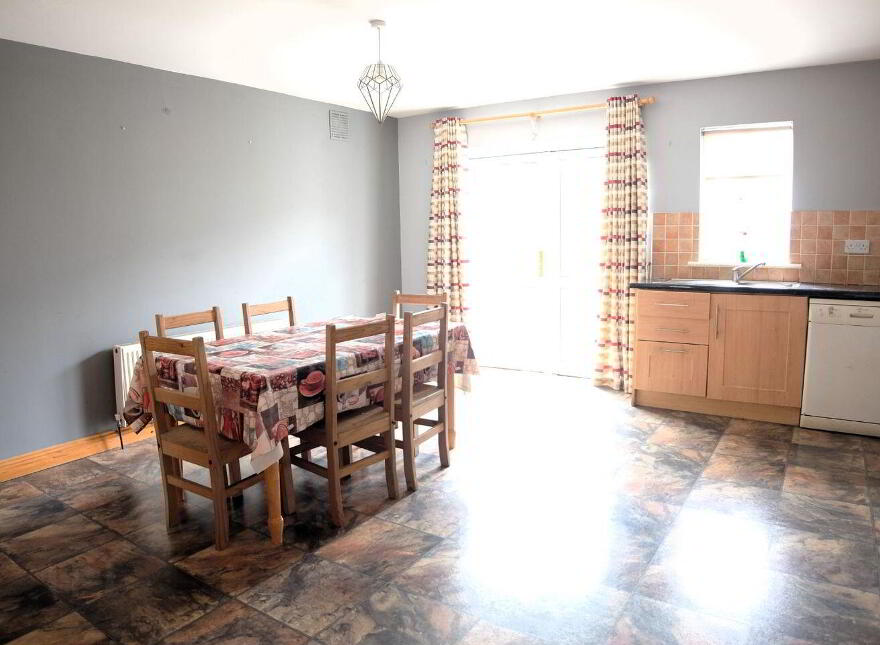 52 Danesfort Court, Loughrea, H62NW42