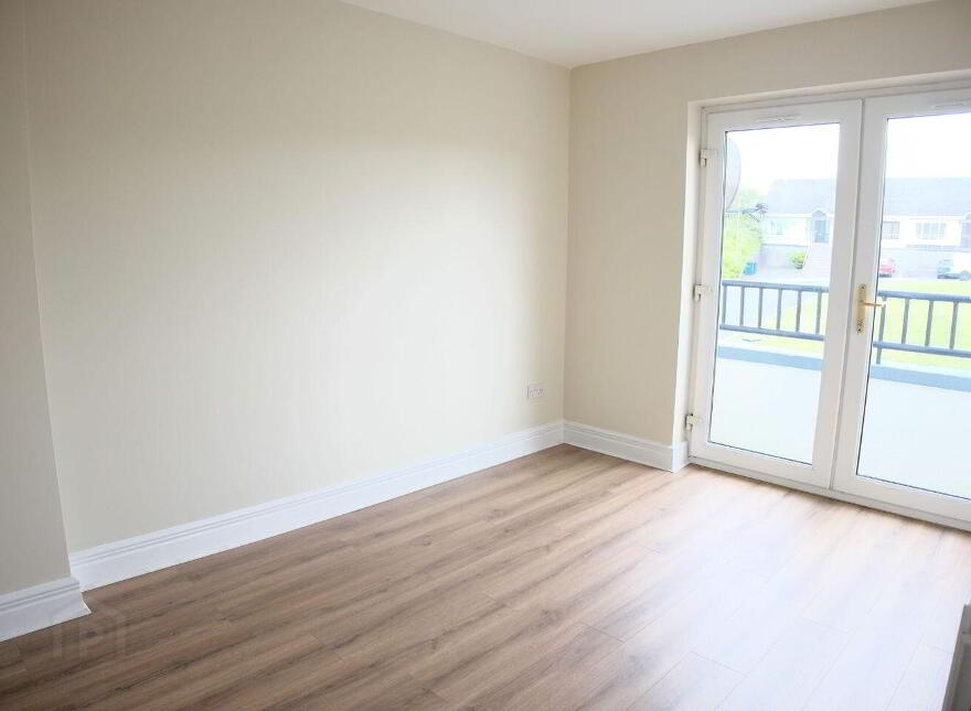 19 An Sruthan, Loughrea, H62PX72