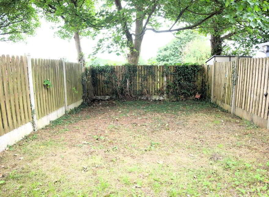 19 An Sruthan, Loughrea, H62PX72