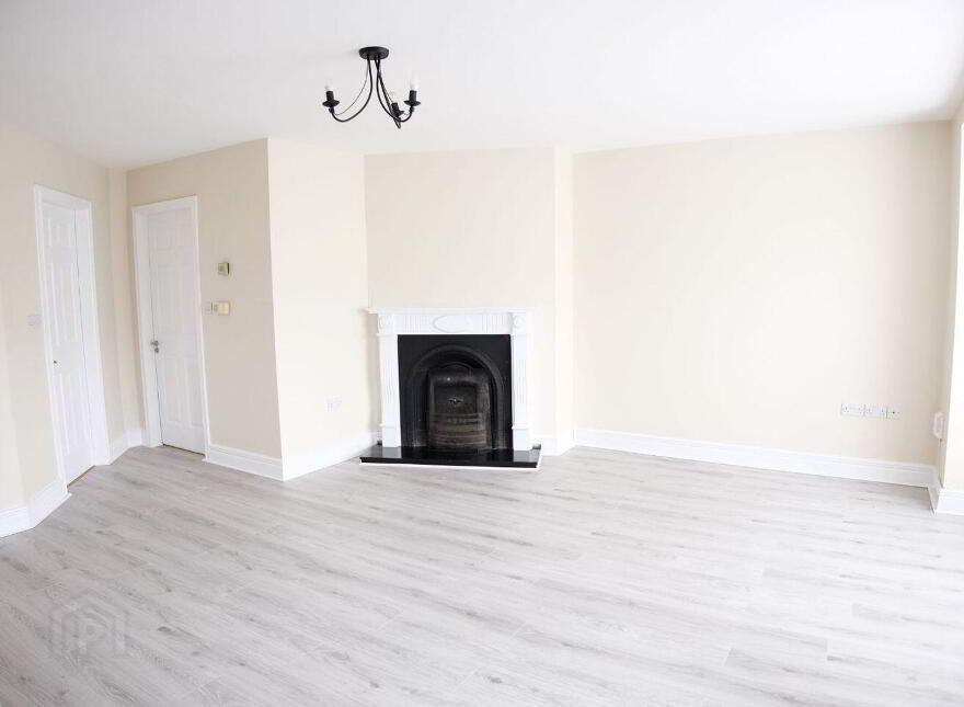 19 An Sruthan, Loughrea, H62PX72