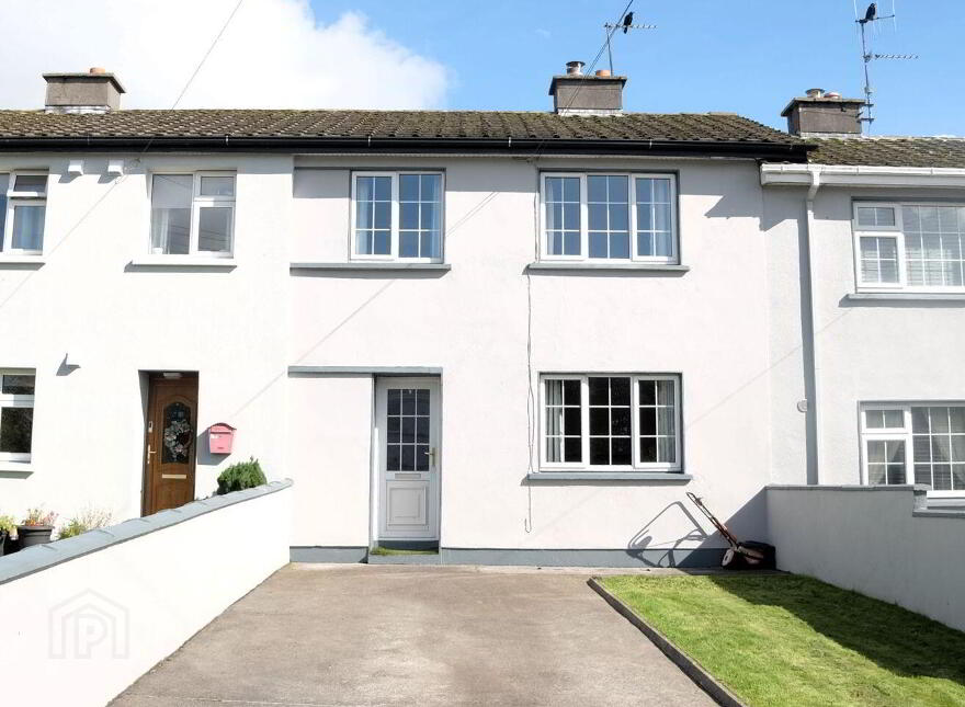 42 Fahy Gardens, Loughrea, H62PH42