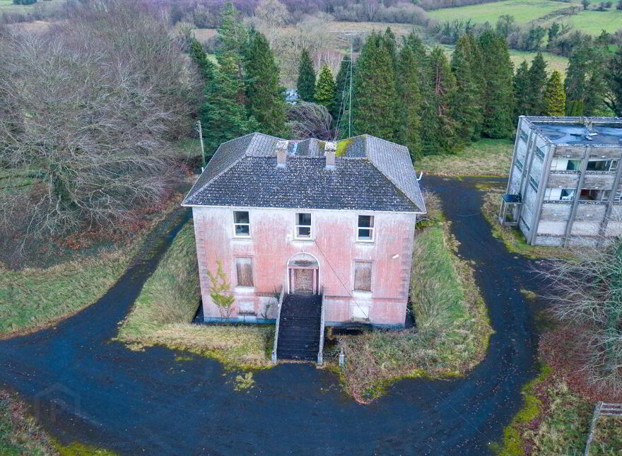 Ballykeeran, Athlone, N37RR90