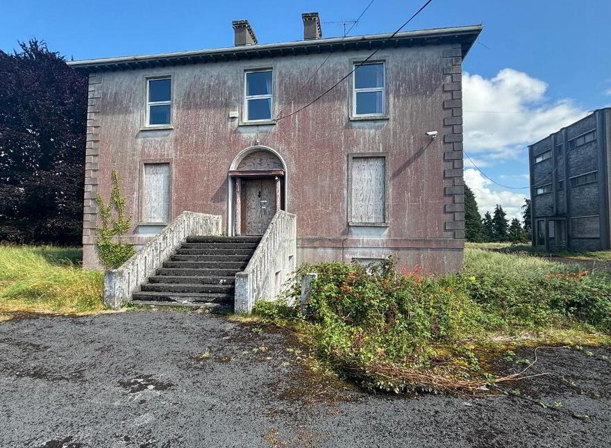 Ballykeeran, Athlone, N37RR90