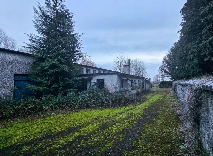 Ballykeeran, Athlone, N37RR90