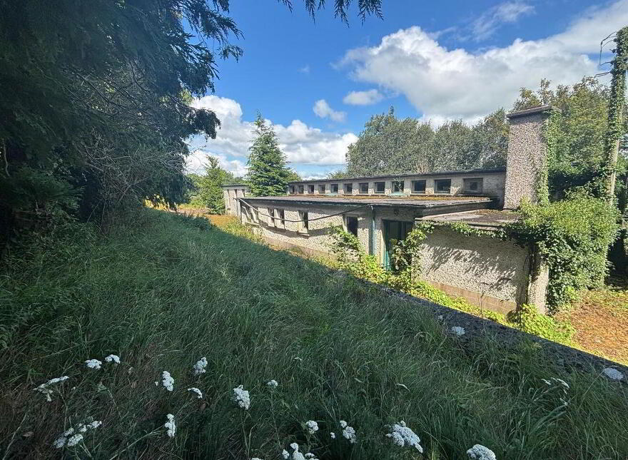 Ballykeeran, Athlone, N37RR90