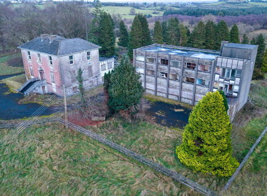 Ballykeeran, Athlone, N37RR90
