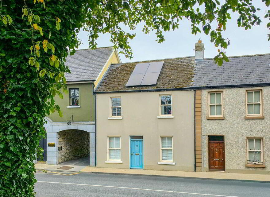 Abbey Street, Roscommon Town, F42W283 photo