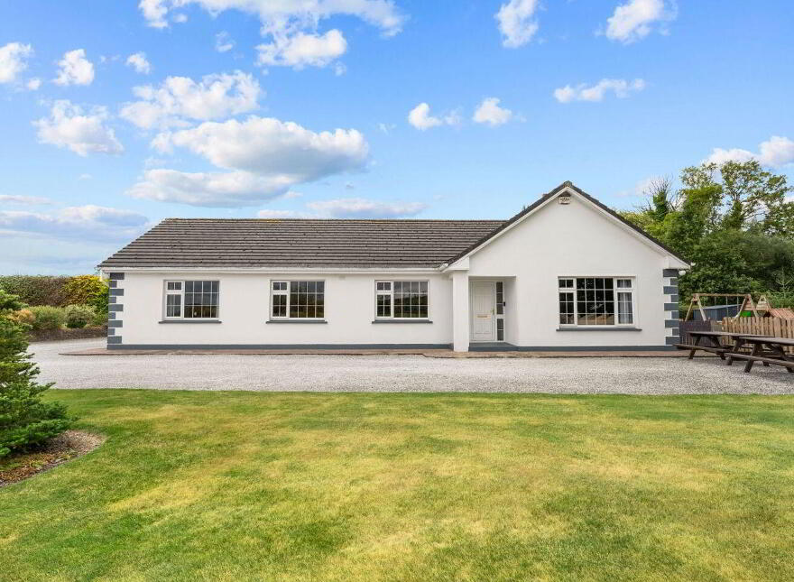 Farran South, Castlelyons, P61KN29 photo