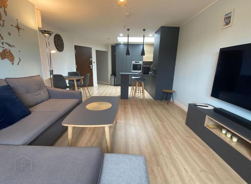 Apartment 10 Avondale Court, William Street, Nenagh, E45YE18 photo