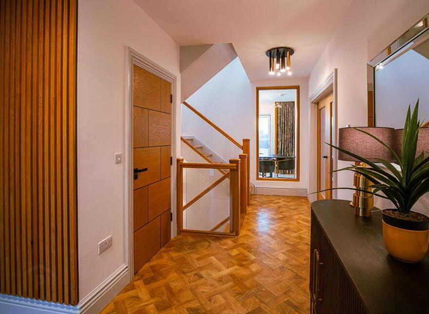 2 The Belvedere, Ballinacubby, Kinsale, P17C446