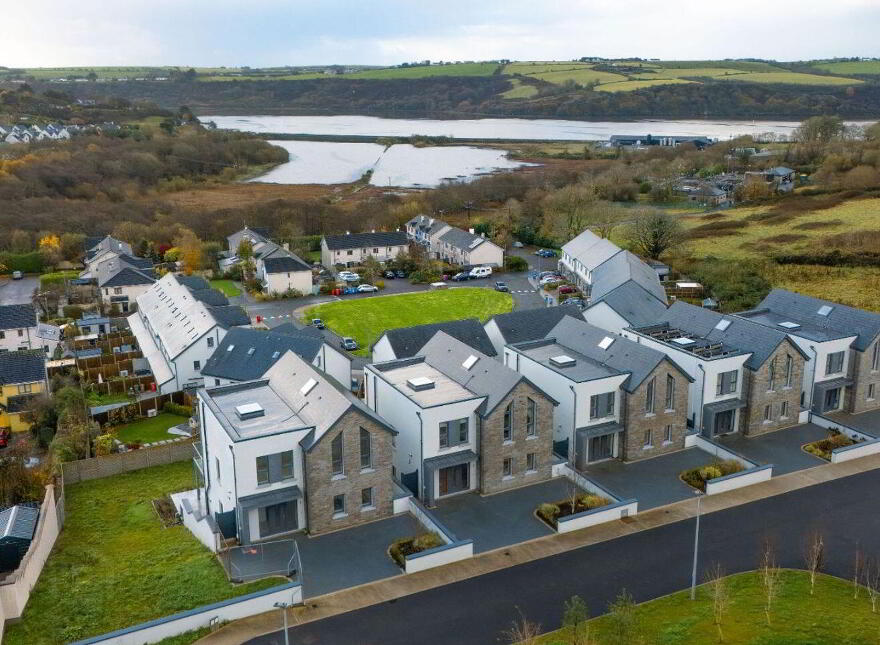 5 The Belvedere, Ballinacubby, Kinsale, P17XD83