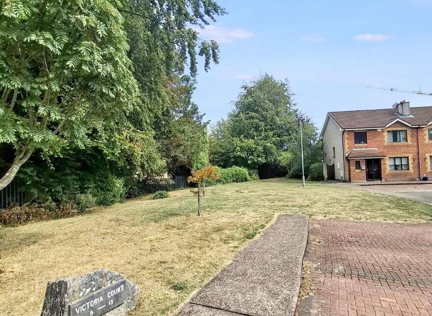 8 Victoria Court, Victoria Village, Victoria Cross, T12PH21