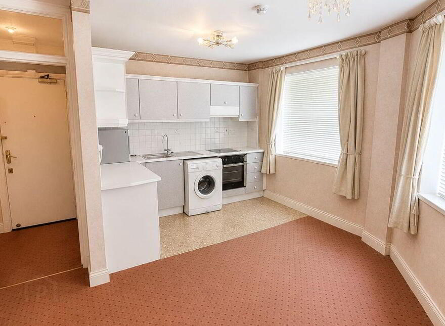 8 Victoria Court, Victoria Village, Victoria Cross, T12PH21