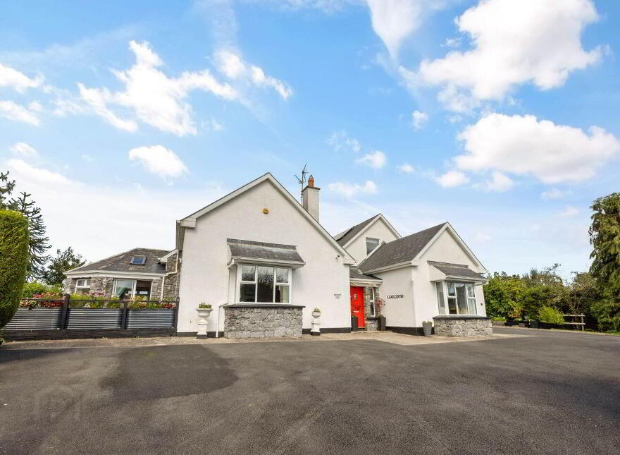 Springhill Lodge, Ballycorrigan, Ballina, V94XT1D