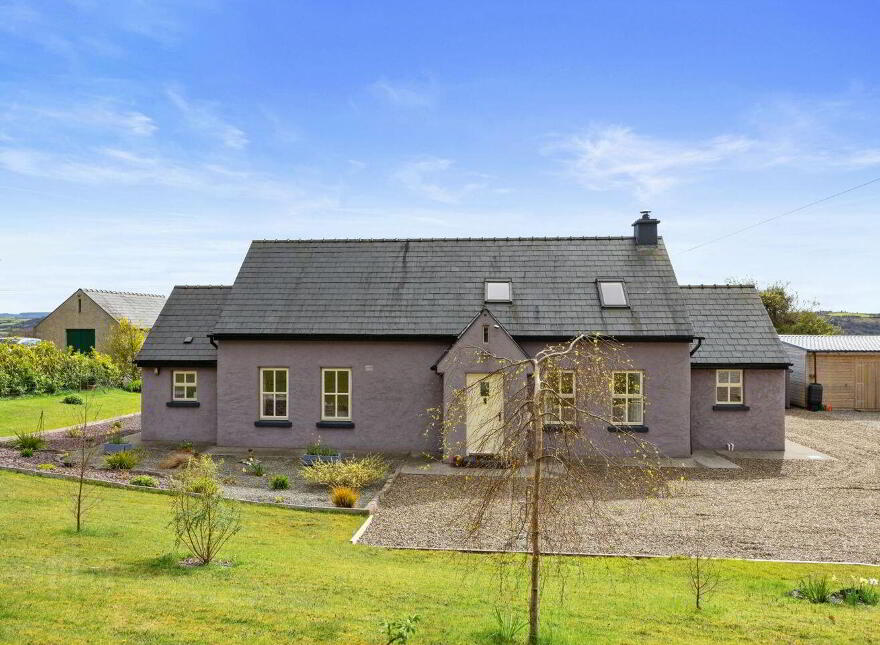 Coolagoree View, 2 Gortaderra, Scarriff, V94HF3F photo