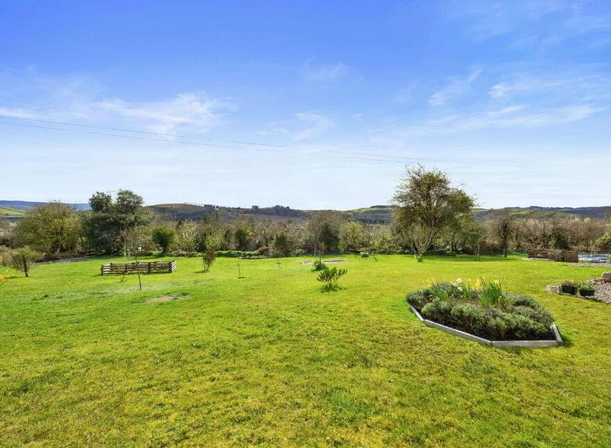 Coolagoree View, 2 Gortaderra, Scarriff, V94HF3F