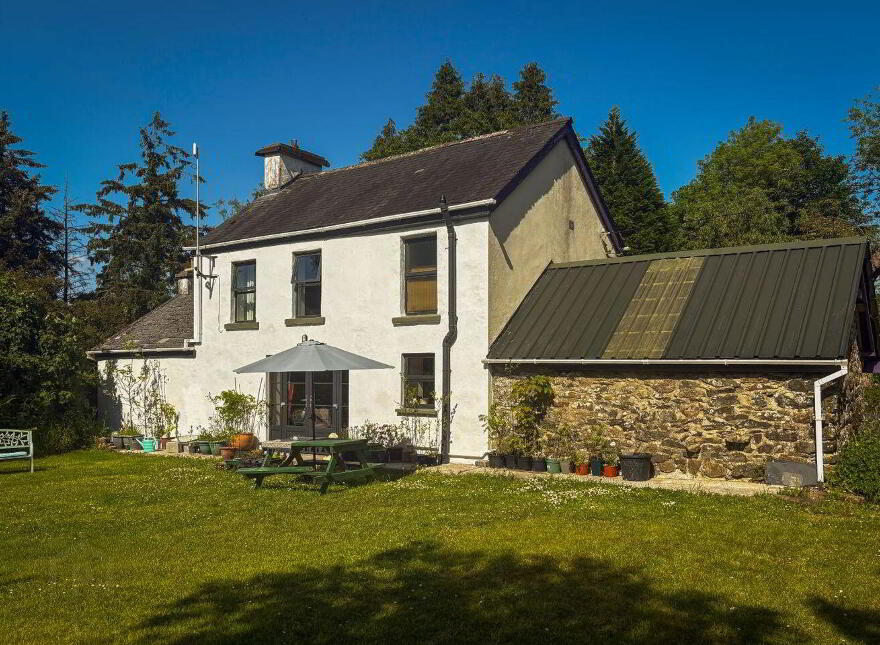 Teach An Atha, Ballymalone, Tuamgraney, V94E04W