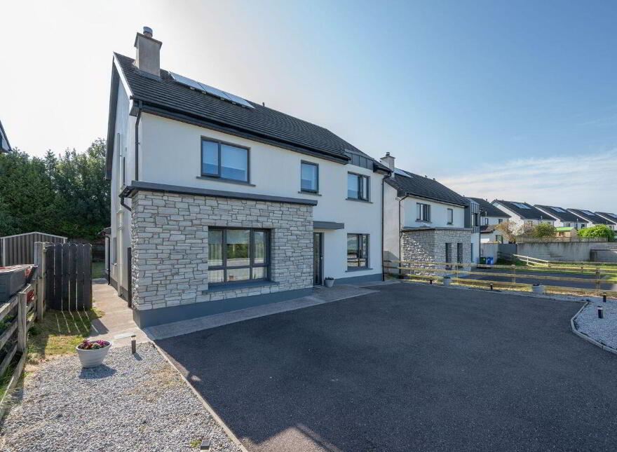 8 Glenn Rua, Courtbrack, Blarney, T23FHY2