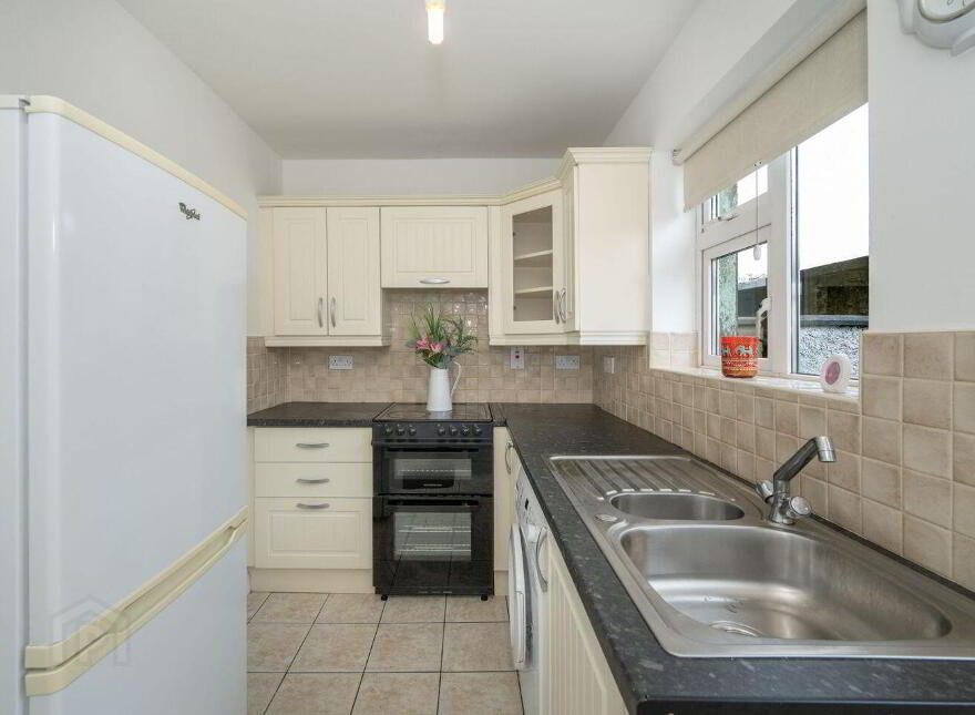 10 Saint John's Terrace, Station Road, Blarney, T23X018