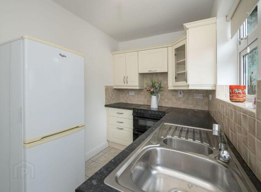 10 Saint John's Terrace, Station Road, Blarney, T23X018