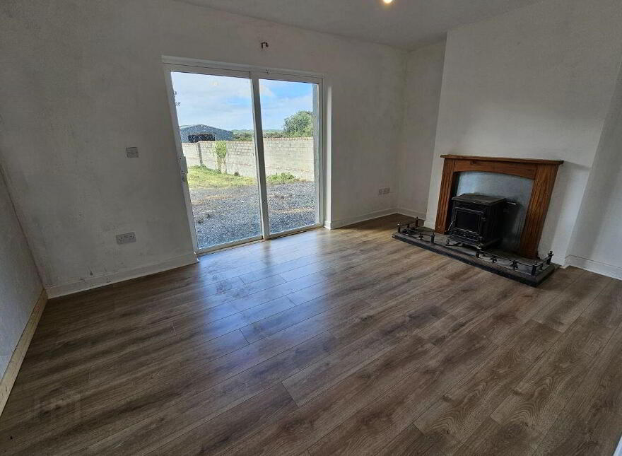 Finea Village, Finea, N91FA07