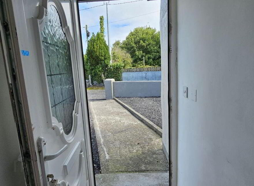 Finea Village, Finea, N91FA07