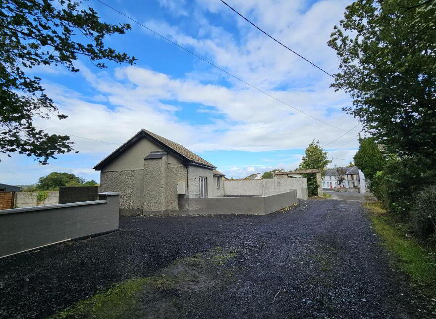 Finea Village, Finea, N91FA07