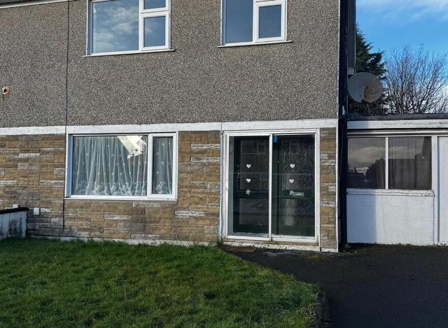27 Carrowbeg Estate, Westport, F28KD29 photo