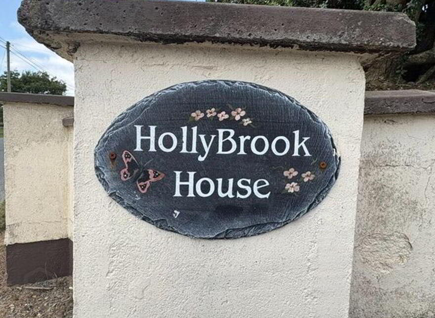 "HOLLYBROOK HOUSE", Screen, Curracloe, Y21K198