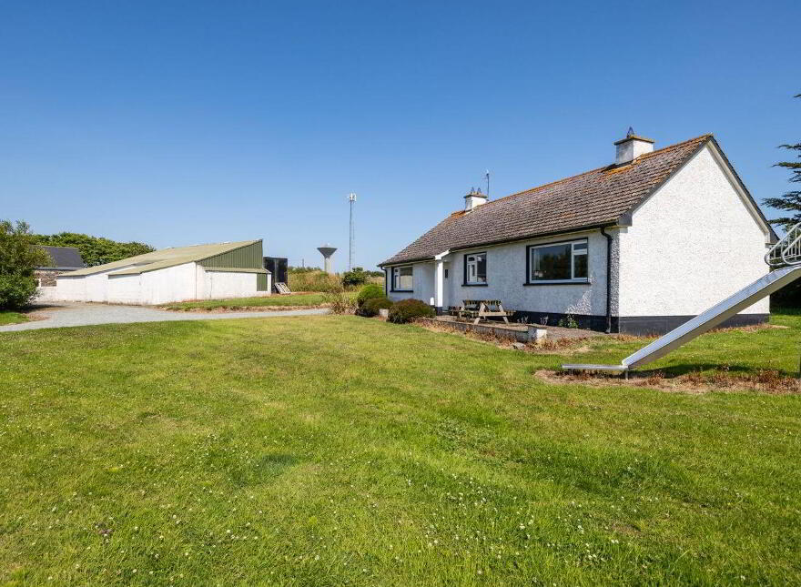 Waddingsland, Saint Helen's, Rosslare Harbour, Y35CK72