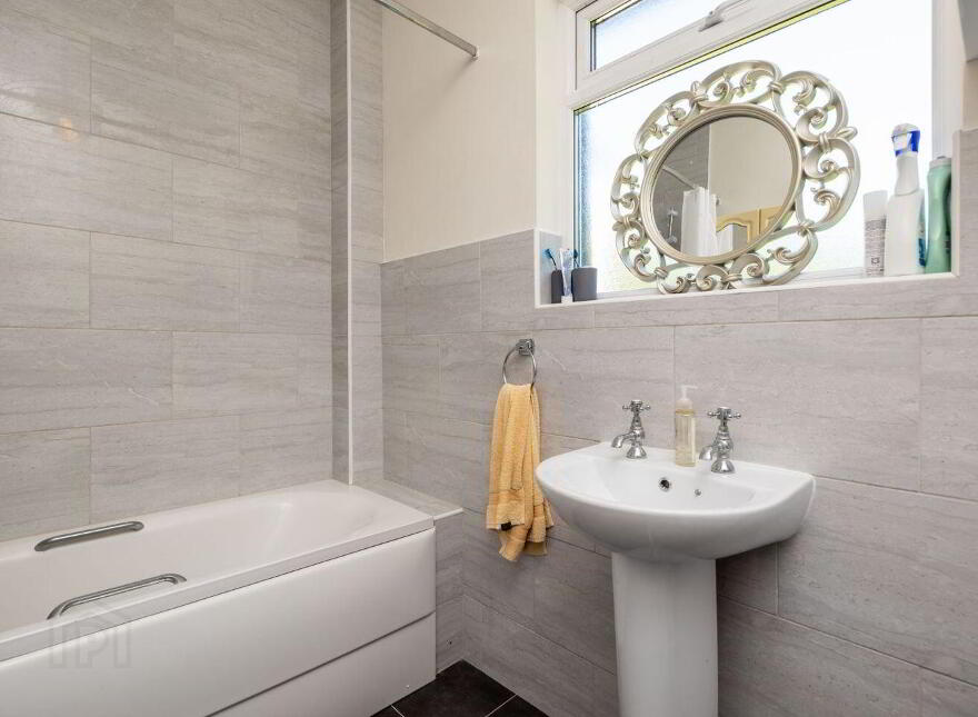 Waddingsland, Saint Helen's, Rosslare Harbour, Y35CK72