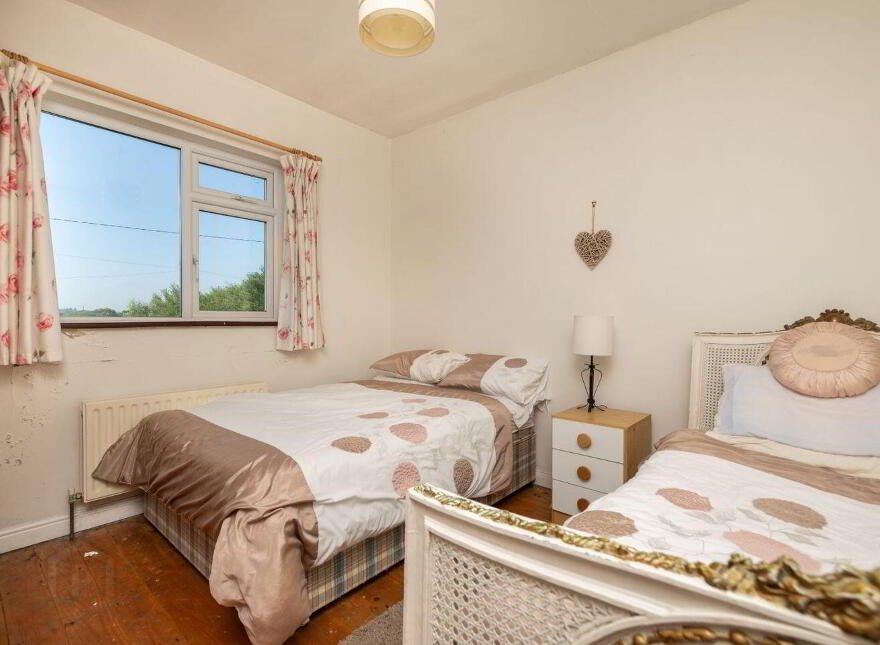 Waddingsland, Saint Helen's, Rosslare Harbour, Y35CK72