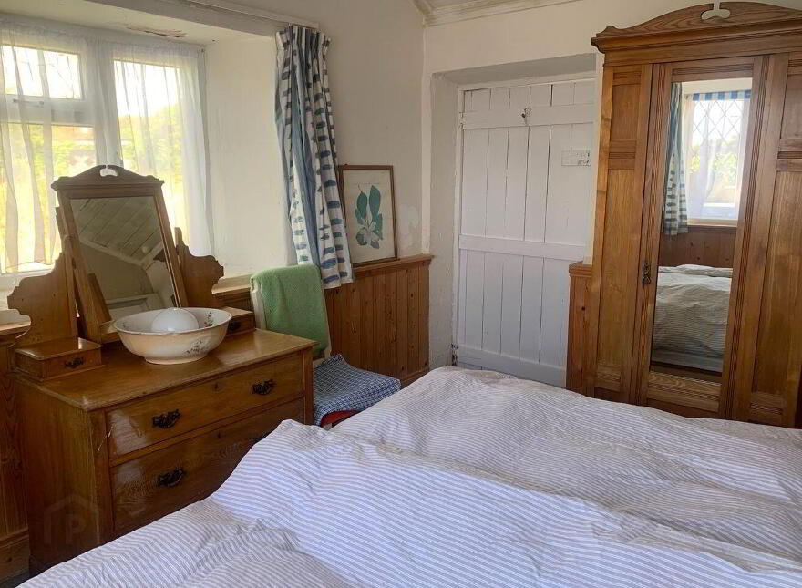 The Old School House, Clougheast, Carne, Y35Y1F8