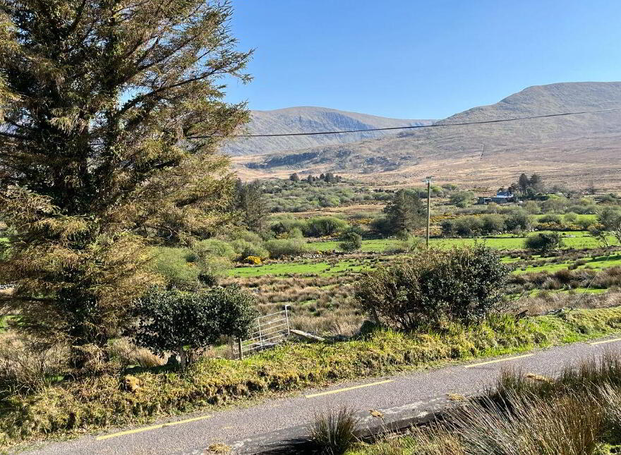 Lettir National School, Letter, Glenbeigh, V93E654
