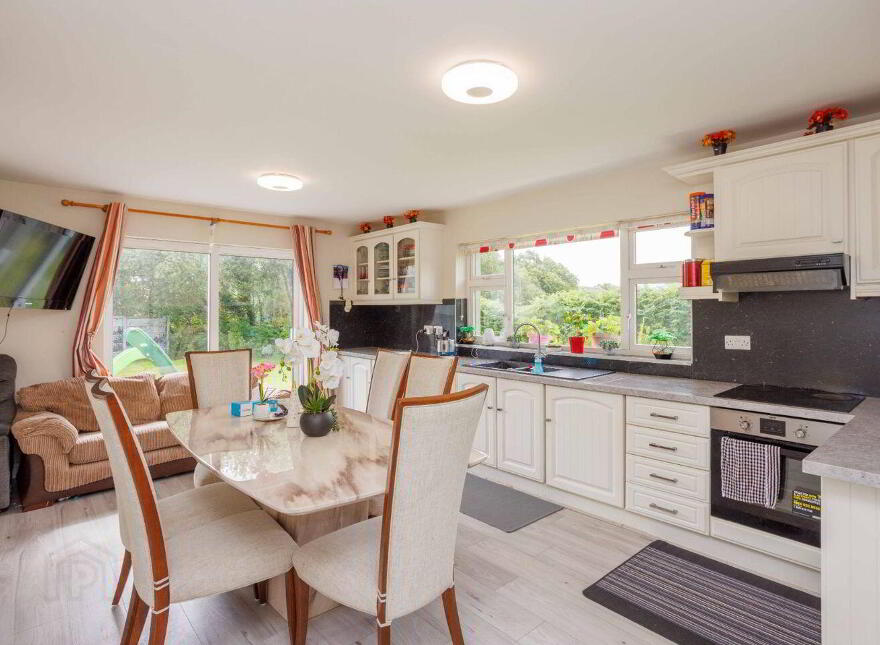 Castlecove, Knockyline, Killorglin, V93YV05