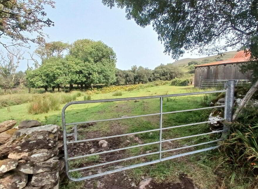 Spunkane Hill, Waterville, Ballinskelligs, V23FN74