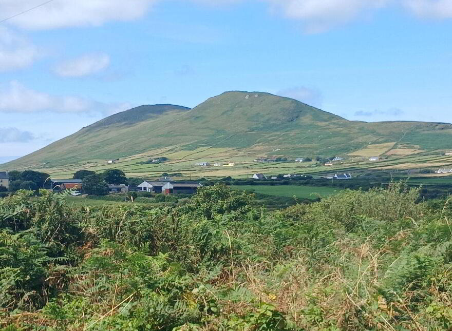 Ballycarbery East, Castlequin, Cahersiveen, V23N825