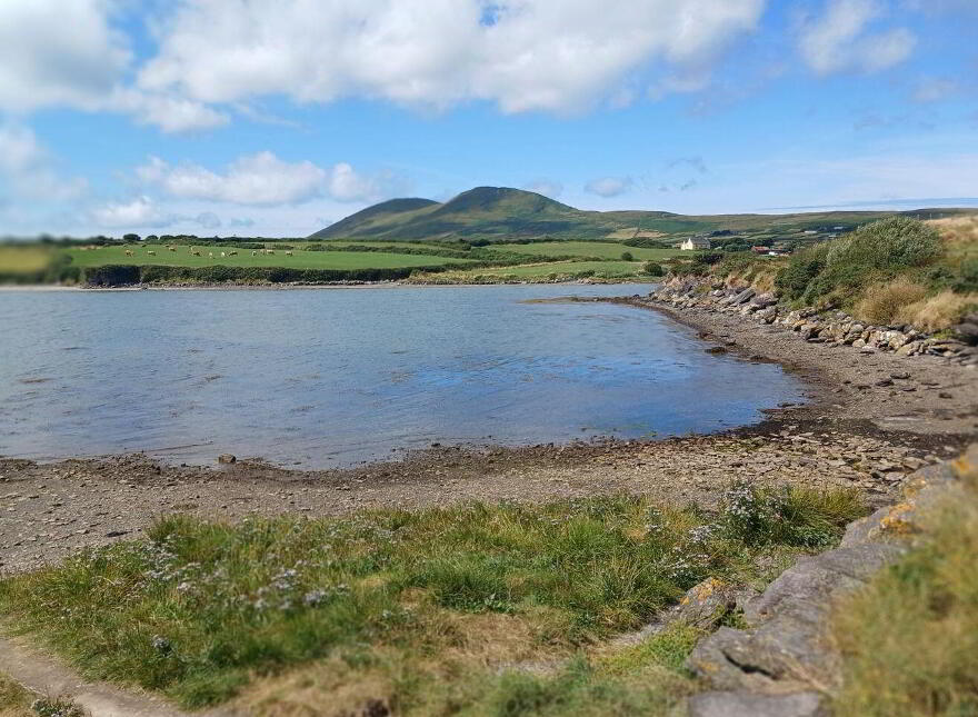 Ballycarbery East, Castlequin, Cahersiveen, V23N825