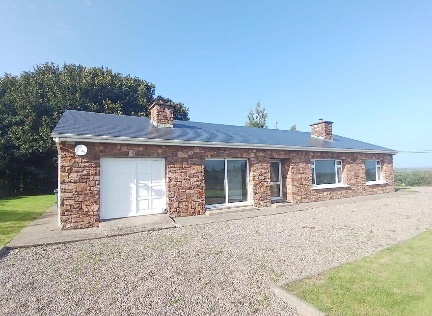Reeks View Lodge, Ownagarry, Killorglin, V93R2K8 photo