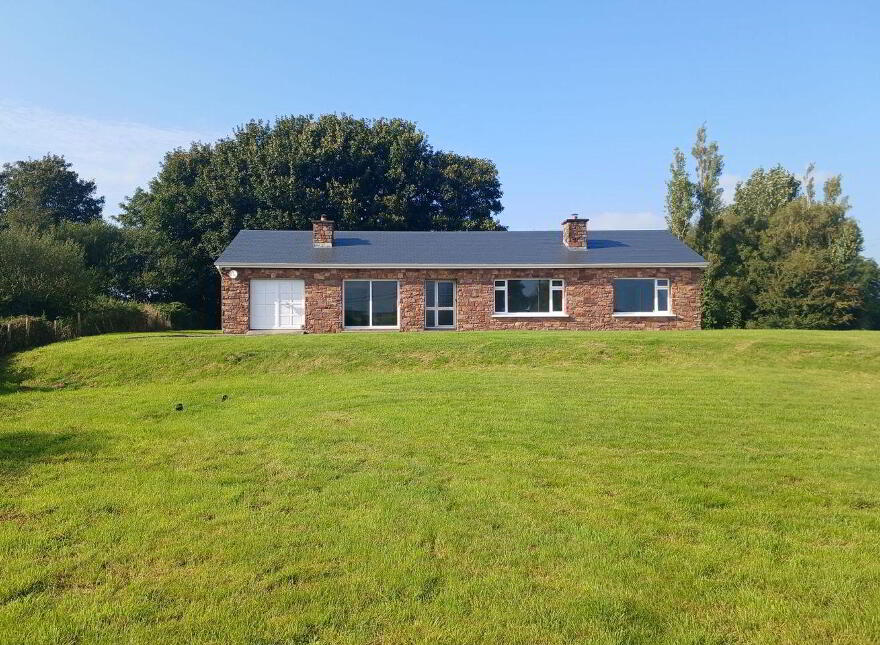 Reeks View Lodge, Ownagarry, Killorglin, V93R2K8