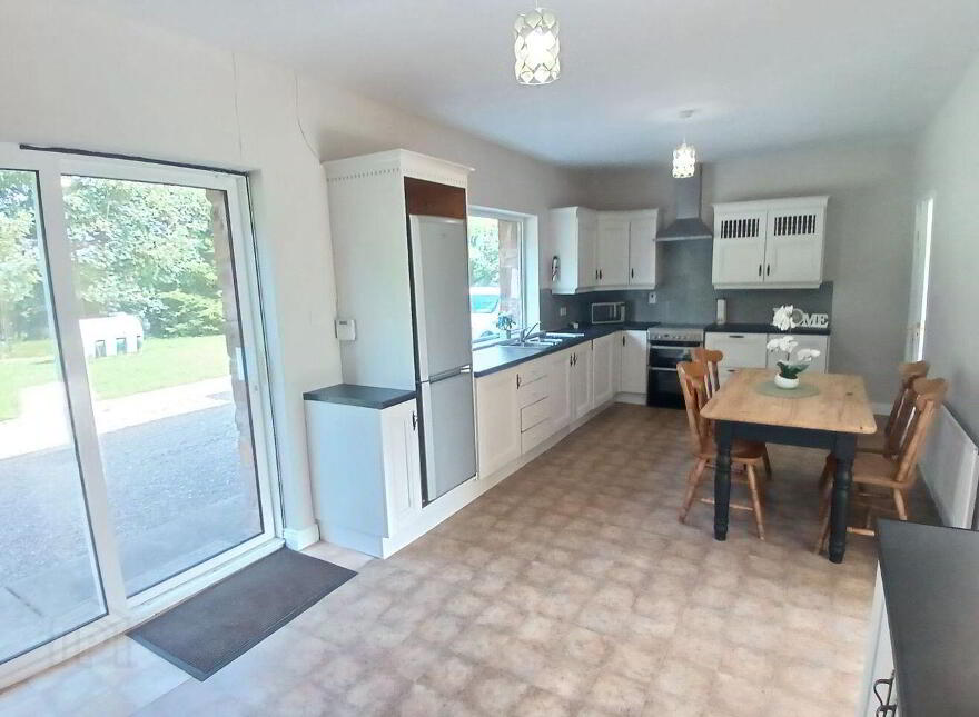 Reeks View Lodge, Ownagarry, Killorglin, V93R2K8