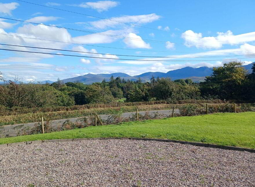 Reeks View Lodge, Ownagarry, Killorglin, V93R2K8